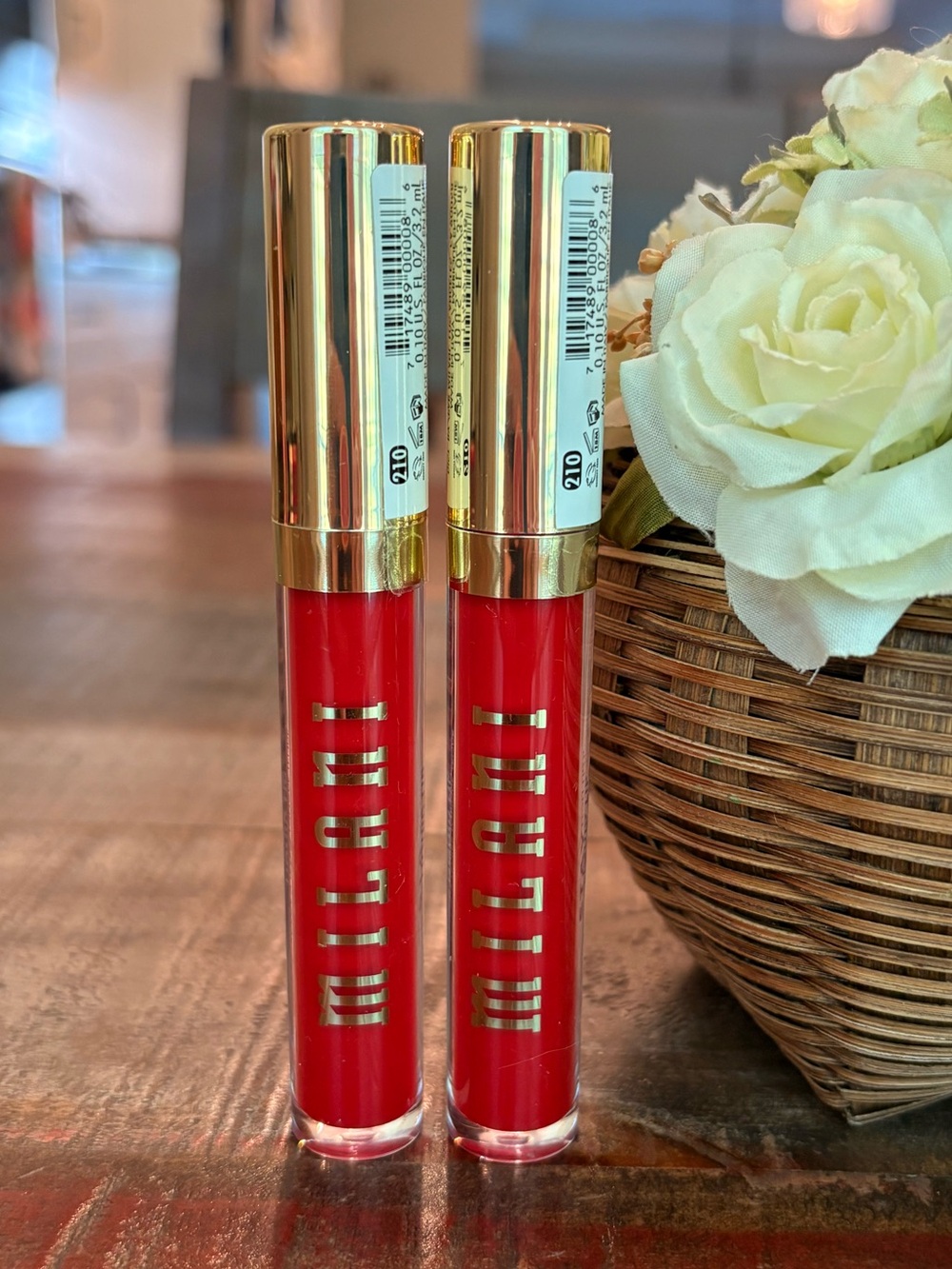 New MILANI Stayput LIQUID LIP Longwear LIPSTICK in RED FLAG 🚩 Duo!